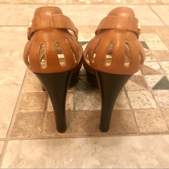 MICHAEL Michael Kors Tan Platform Sandals 8 1/2! - Picture 7 of 8